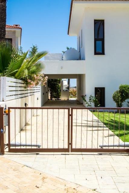 Villa Hera Agios Theodoros Eksteriør bilde